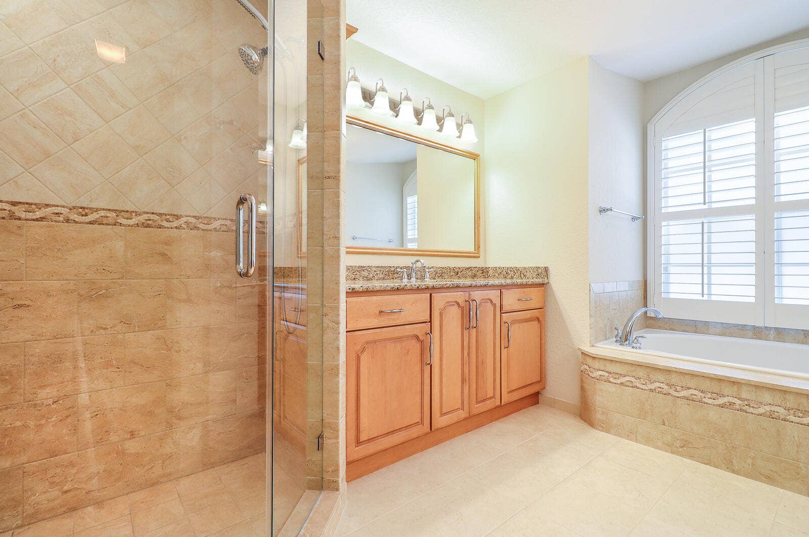 15386 83rd Way N, Palm Beach Gardens, FL 33418 22-Master Bathroom
