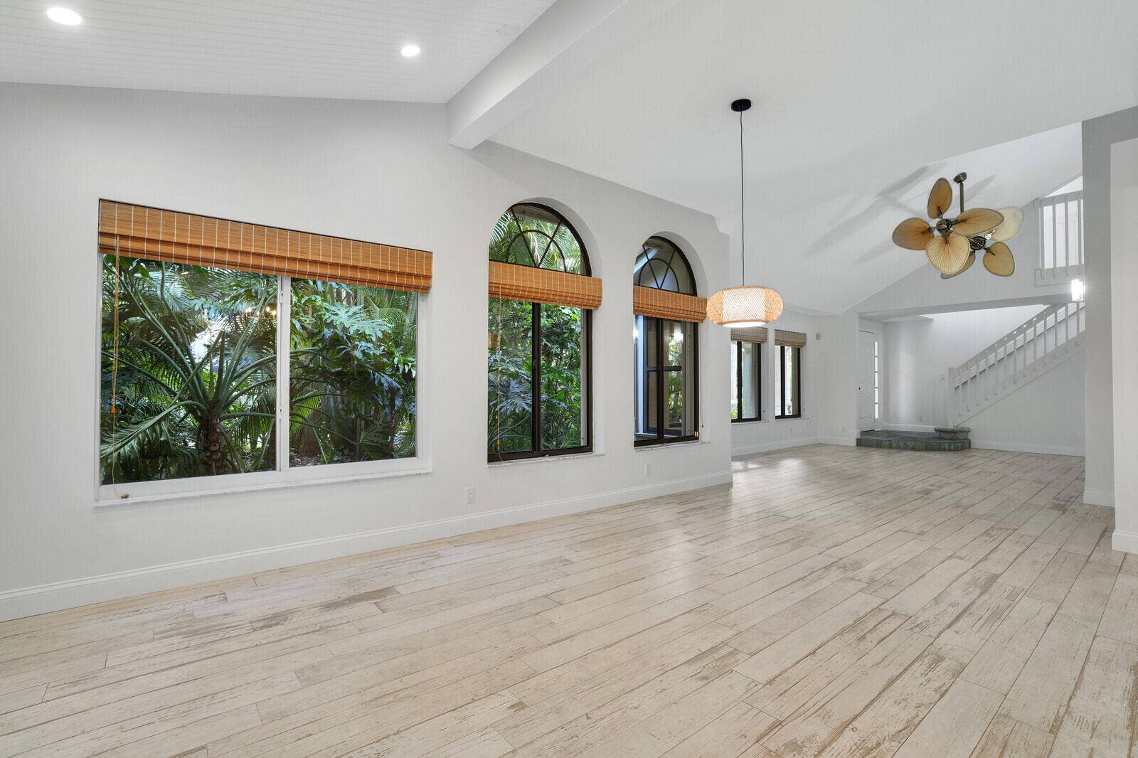 454 Coral Cove Drive, Juno Beach, FL 33408 Dining