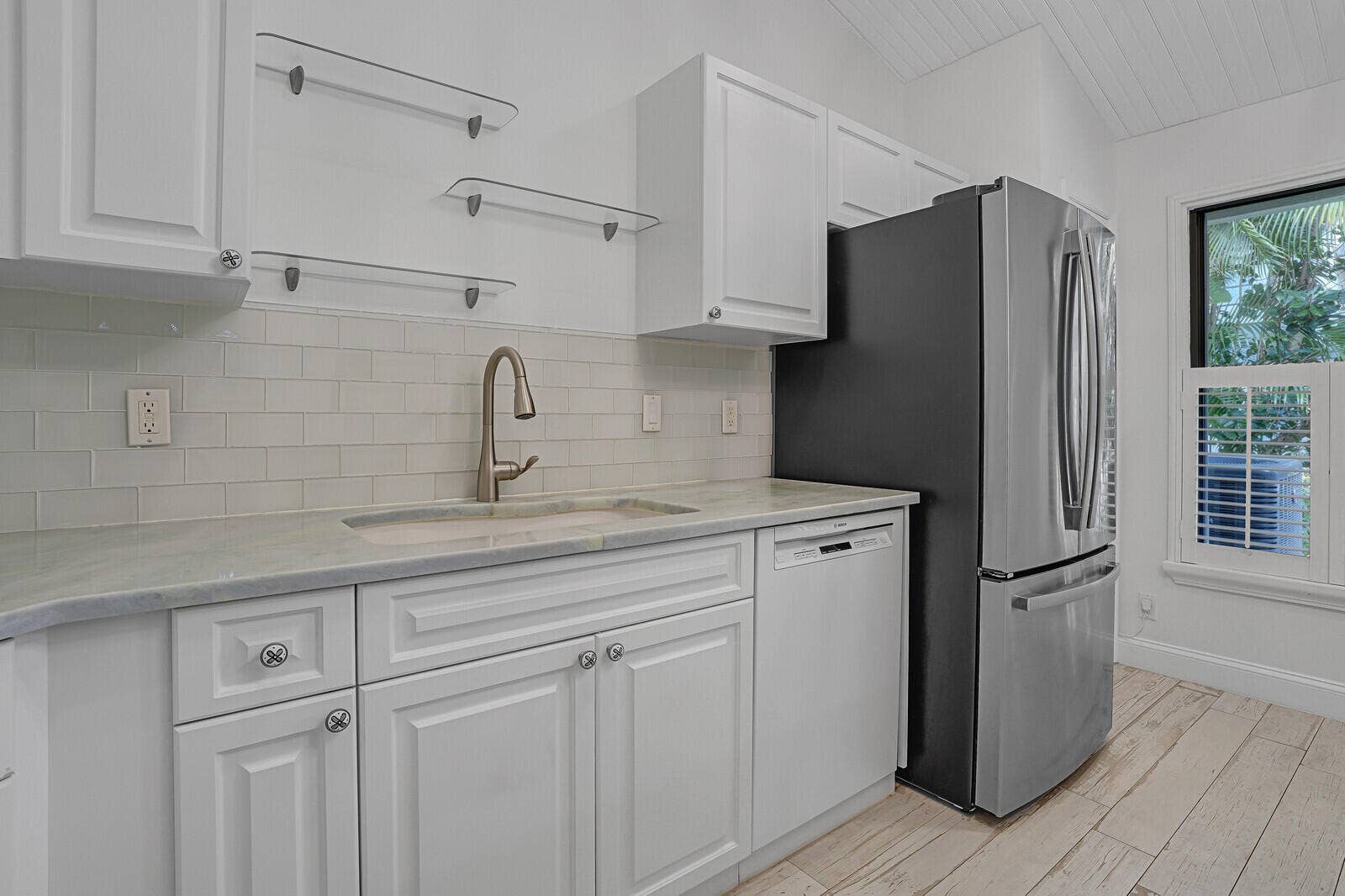454 Coral Cove Drive, Juno Beach, FL 33408 Kitchen