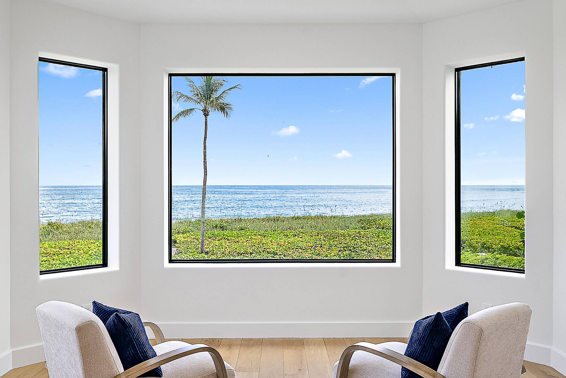 22 Ocean Drive, Jupiter Inlet Colony, FL 33469 Primary Bedroom View