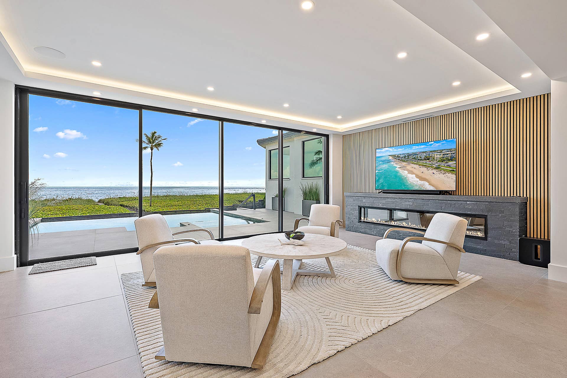 22 Ocean Drive, Jupiter Inlet Colony, FL 33469 Family Room