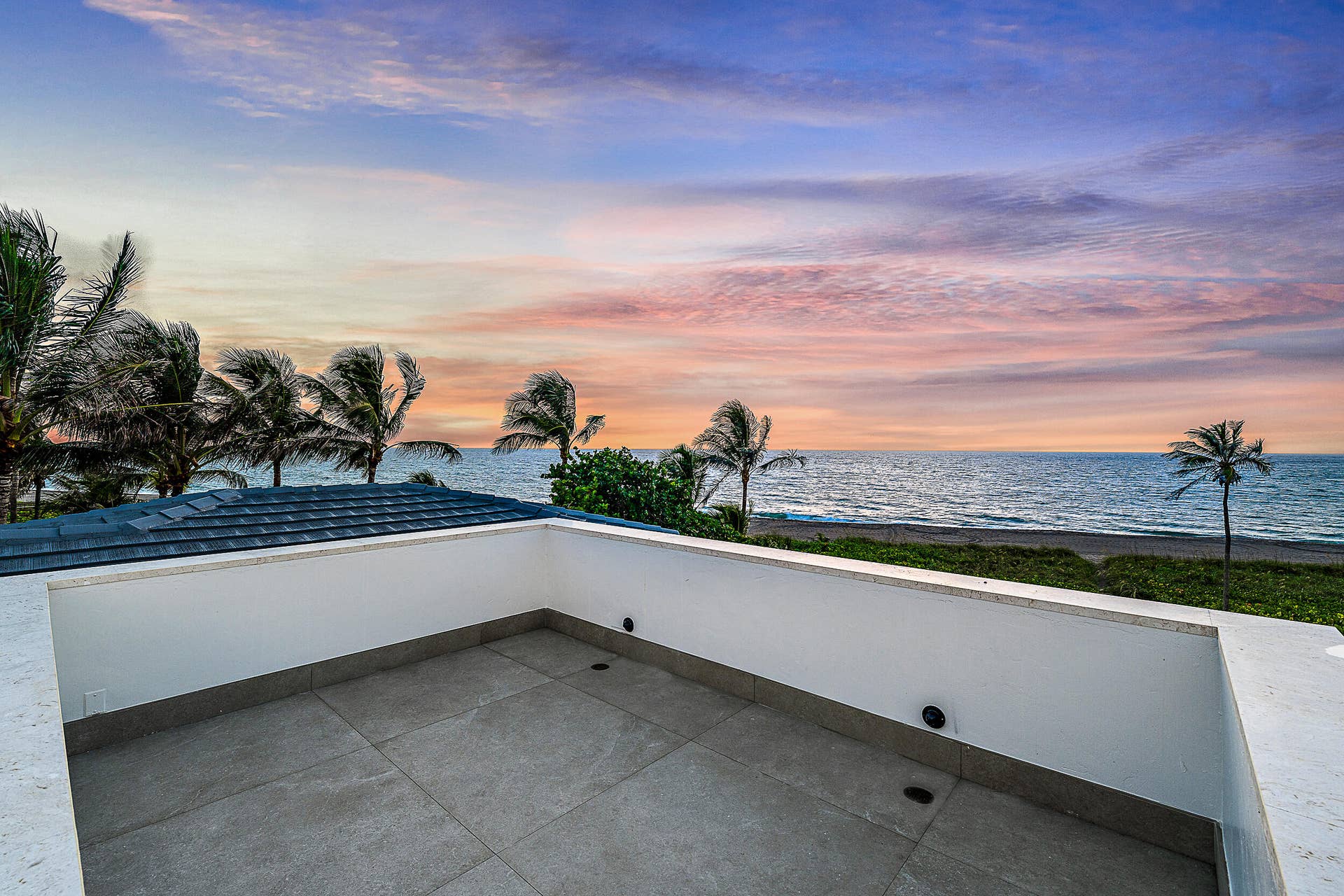 22 Ocean Drive, Jupiter Inlet Colony, FL 33469 Rooftop Viewing Deck