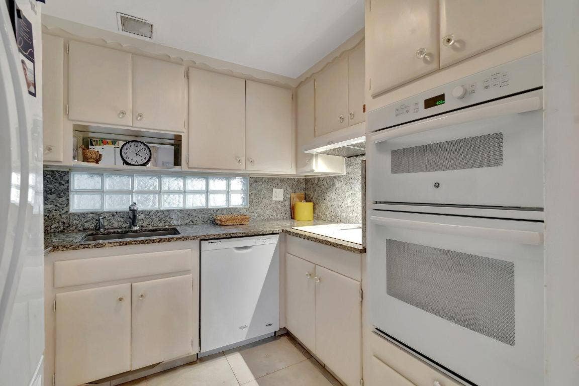 2711 S Ocean 0020 Boulevard, #2, Highland Beach, FL 33487
