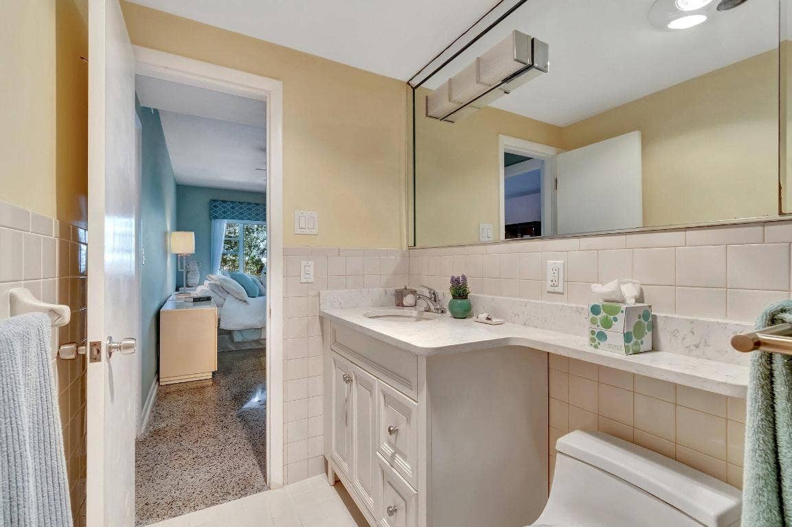 2711 S Ocean 0020 Boulevard, #2, Highland Beach, FL 33487