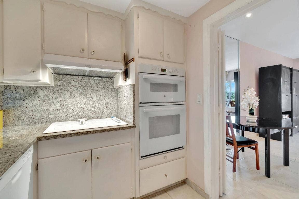 2711 S Ocean 0020 Boulevard, #2, Highland Beach, FL 33487