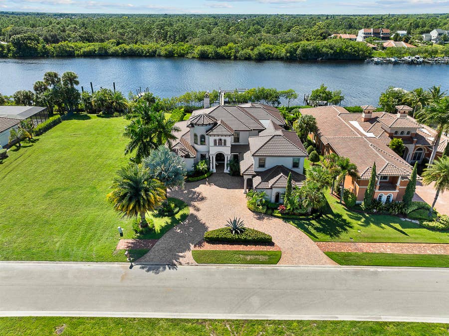 Property photo for 201 SE Fiore Bello, Port St Lucie, FL