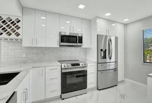 Property photo for 7076 Huntington Lane, #407, Delray Beach, FL