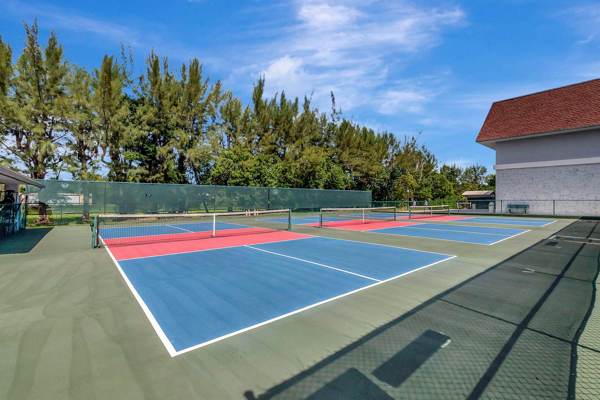 7076 Huntington Lane, #407, Delray Beach, FL 33446 Clubhouse-Pickleball