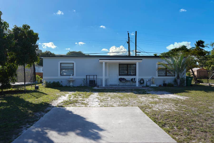Property photo for 303 NW 28 Way, Fort Lauderdale, FL