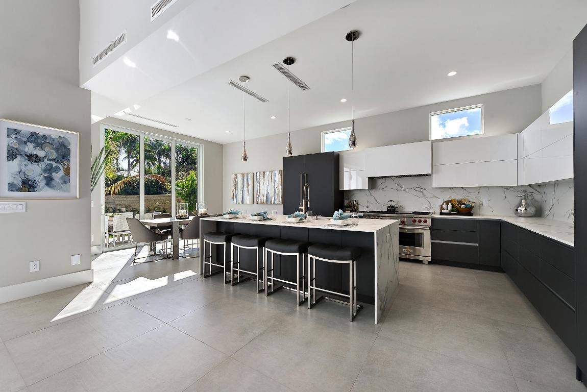 2627 NE 14th Street, Fort Lauderdale, FL 33304