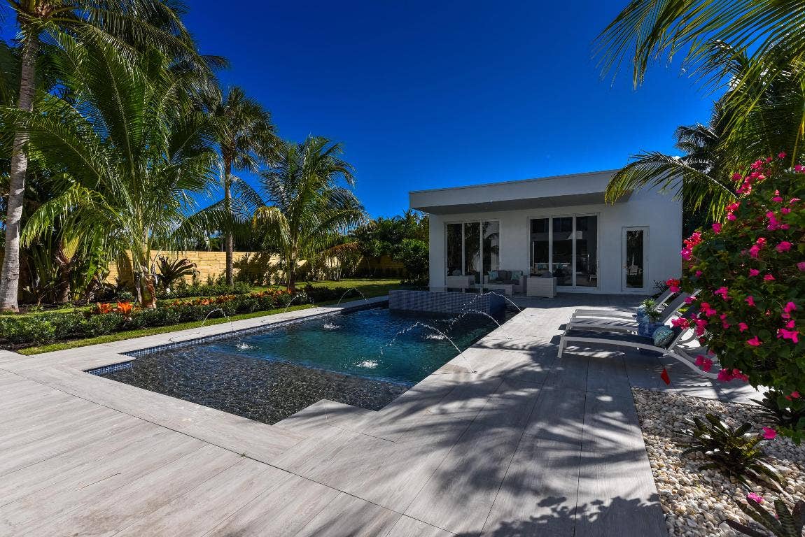 2627 NE 14th Street, Fort Lauderdale, FL 33304