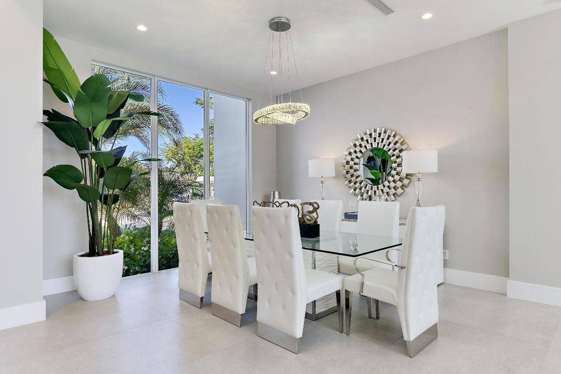 2627 NE 14th Street, Fort Lauderdale, FL 33304