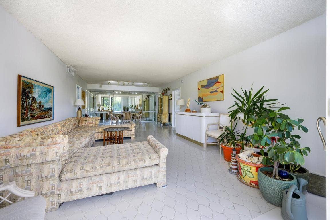 2295 S Ocean Boulevard, #404, Palm Beach, FL 33480