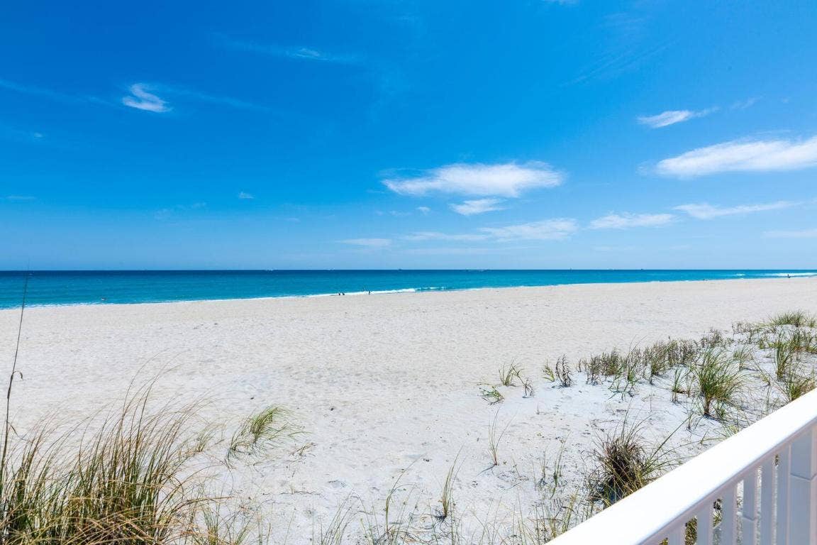 2295 S Ocean Boulevard, #404, Palm Beach, FL 33480