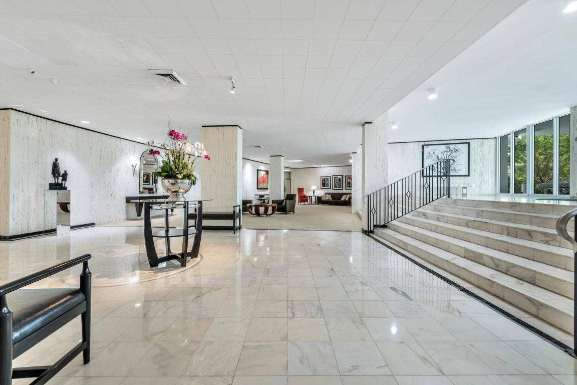 2295 S Ocean Boulevard, #404, Palm Beach, FL 33480