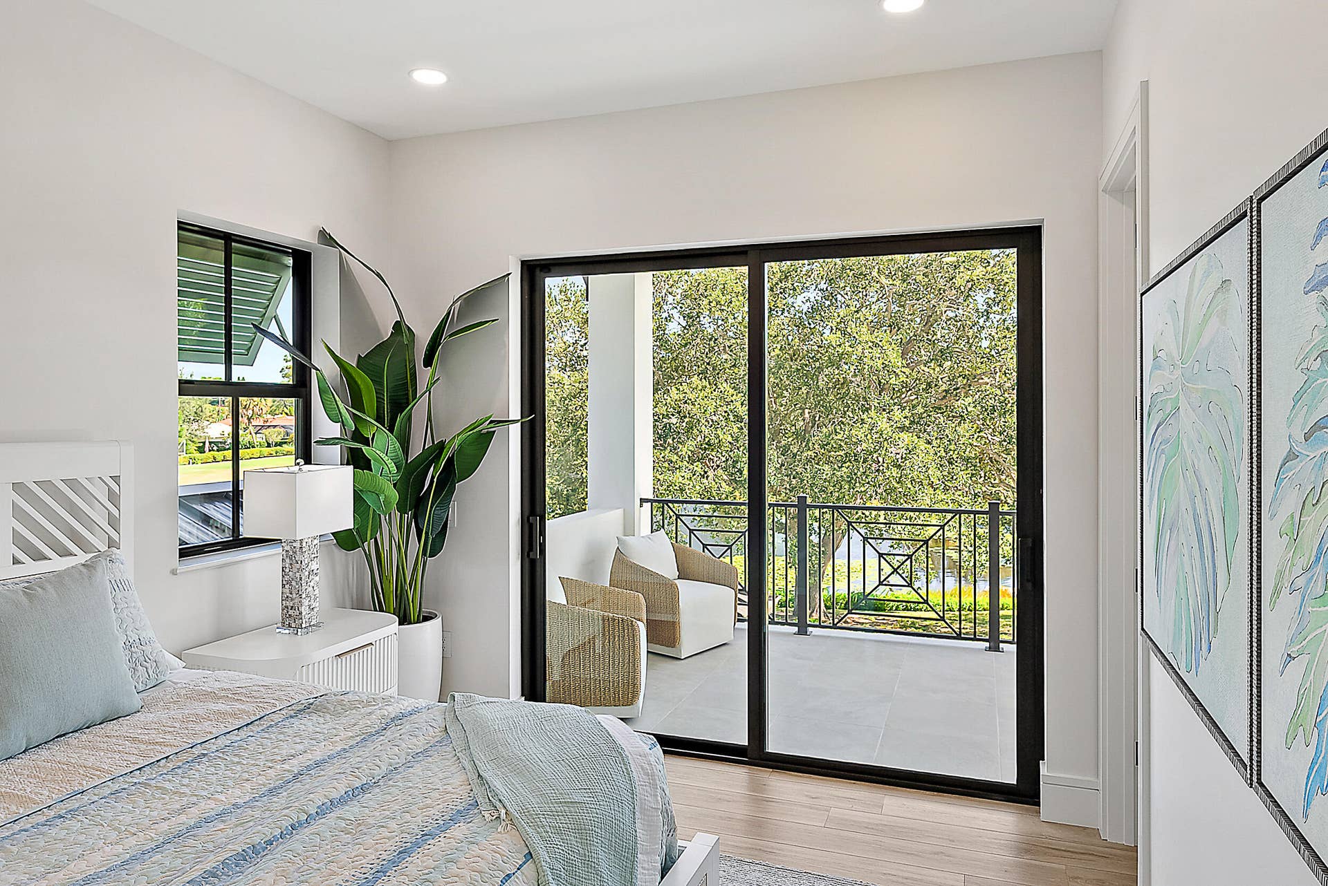 Guest Bedroom/Balcony