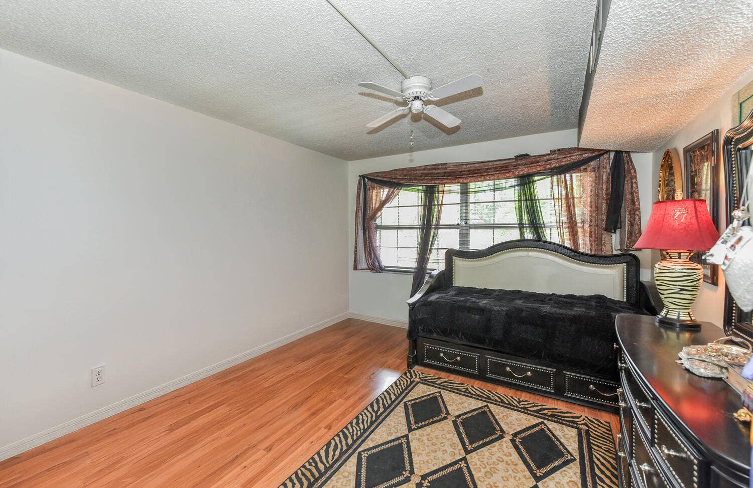 3960 Oaks Clubhouse Drive, #209, Pompano Beach, FL 33069 2nd Bedroom Virtually Staged