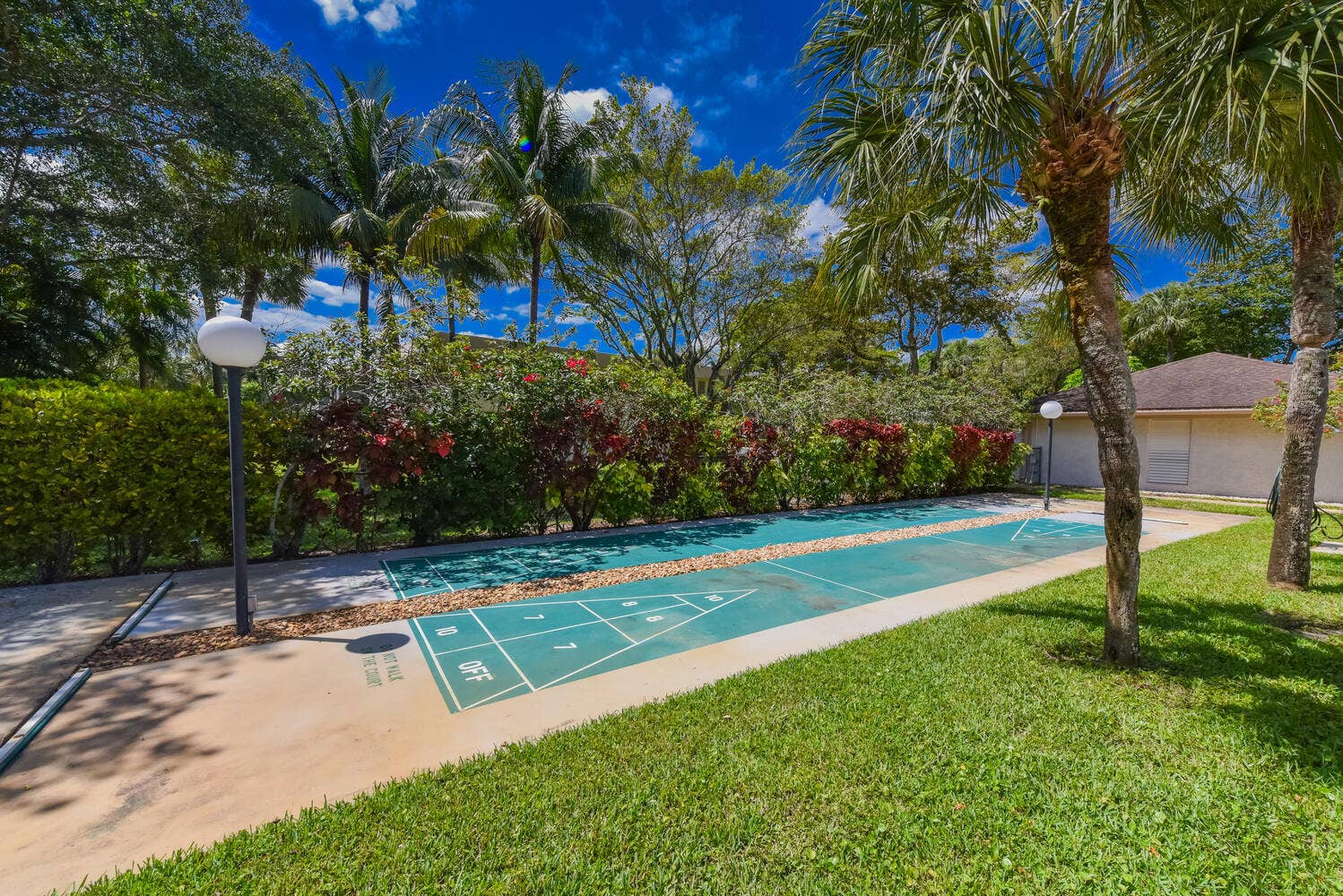 3960 Oaks Clubhouse Drive, #209, Pompano Beach, FL 33069 Shuffle Board