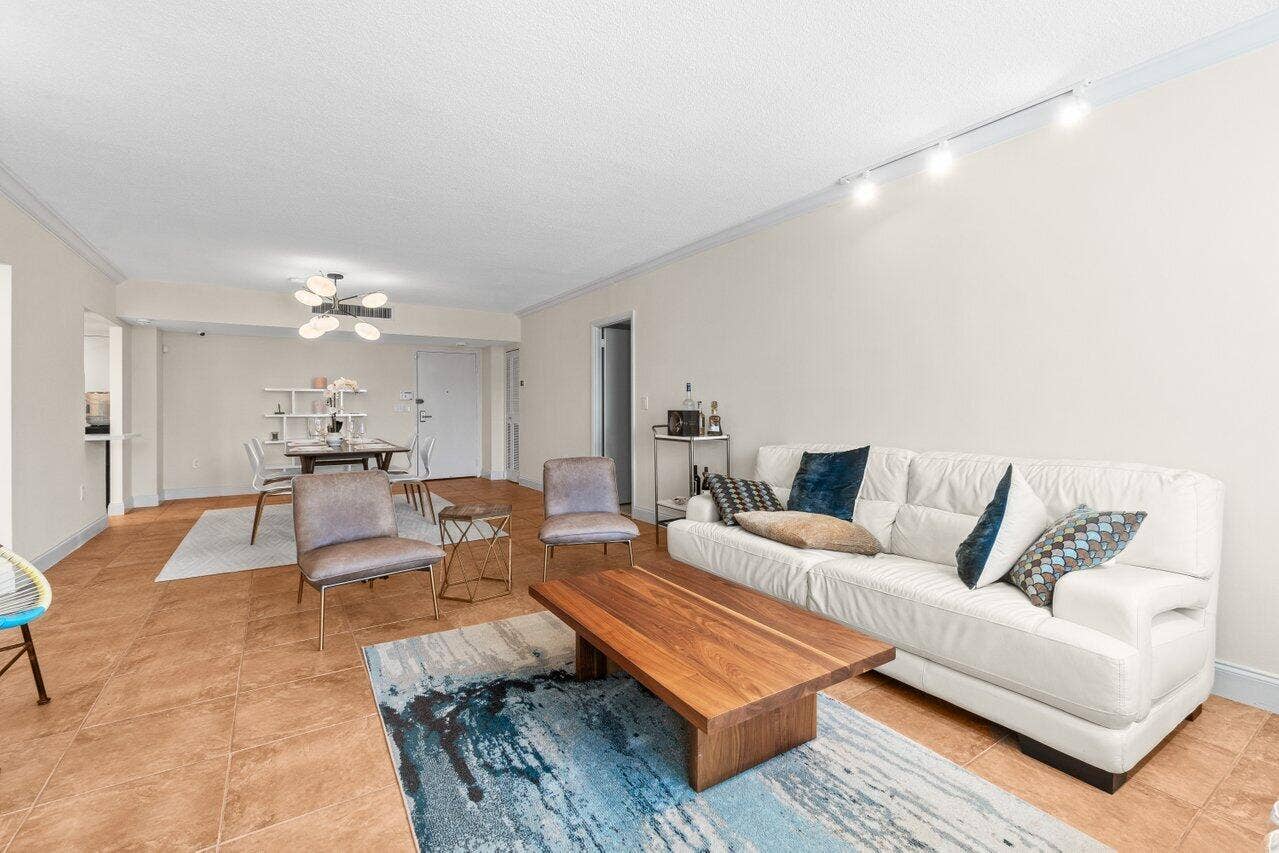 008-3450SouthOceanBoulevard-515-PalmBeac