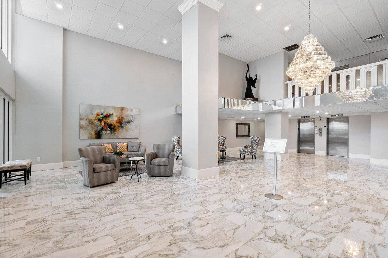 039-3450SouthOceanBoulevard-515-PalmBeac