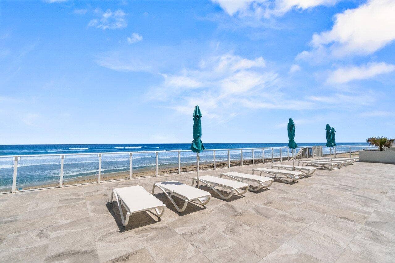 047-3450SouthOceanBoulevard-515-PalmBeac