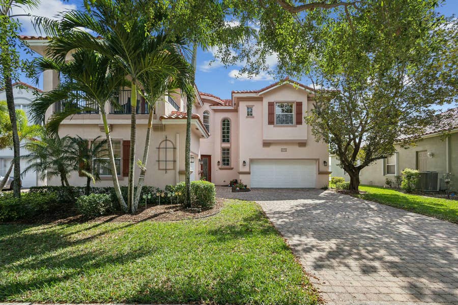 Property photo for 694 Cresta Circle, West Palm Beach, FL