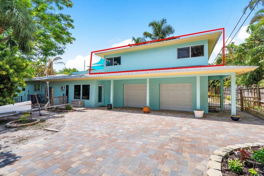 Property photo for 300 SE 7th Avenue, Delray Beach, FL
