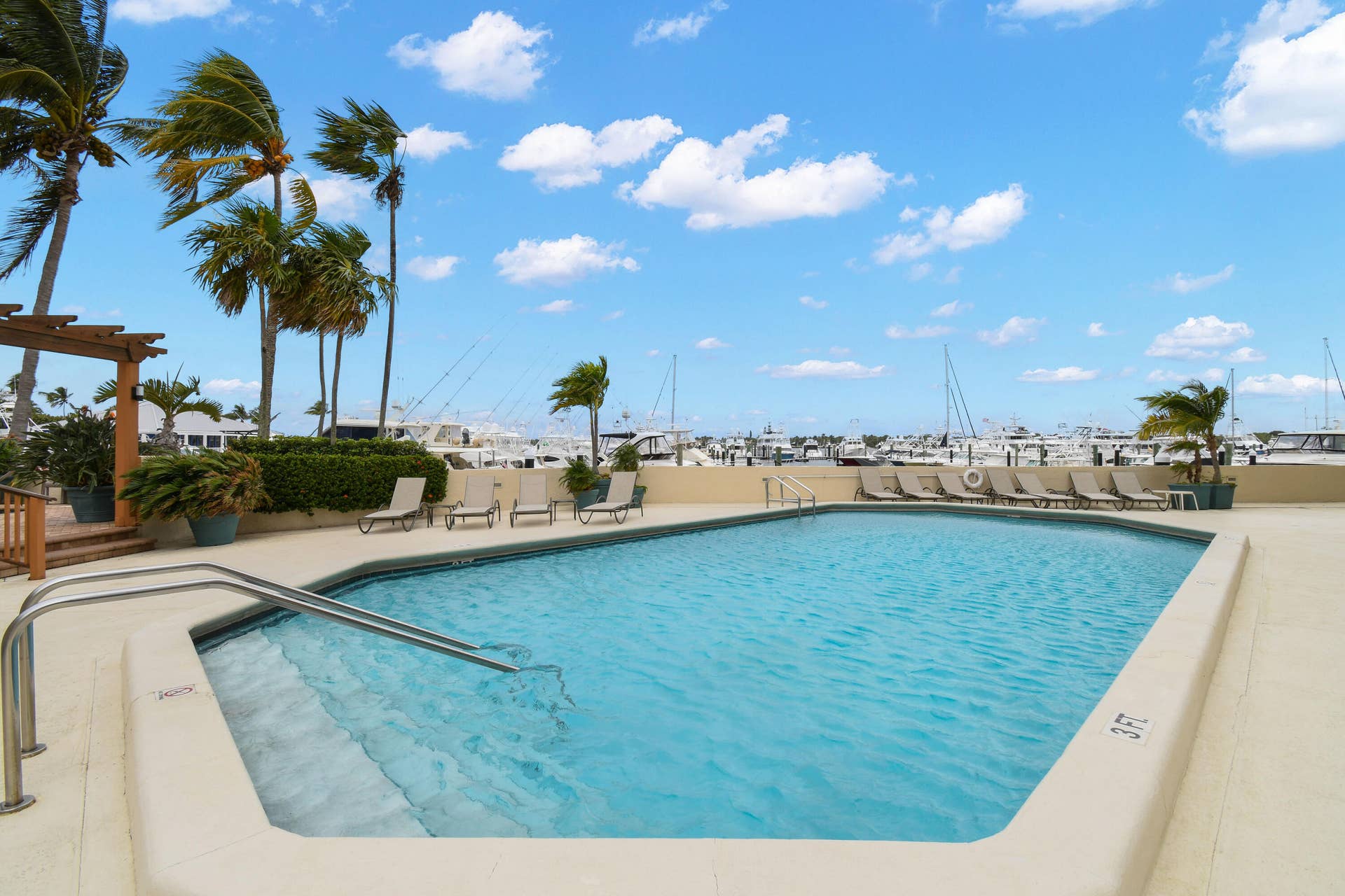108 Lakeshore Drive, #140, North Palm Beach, FL 33408 MarinaTowers(2)