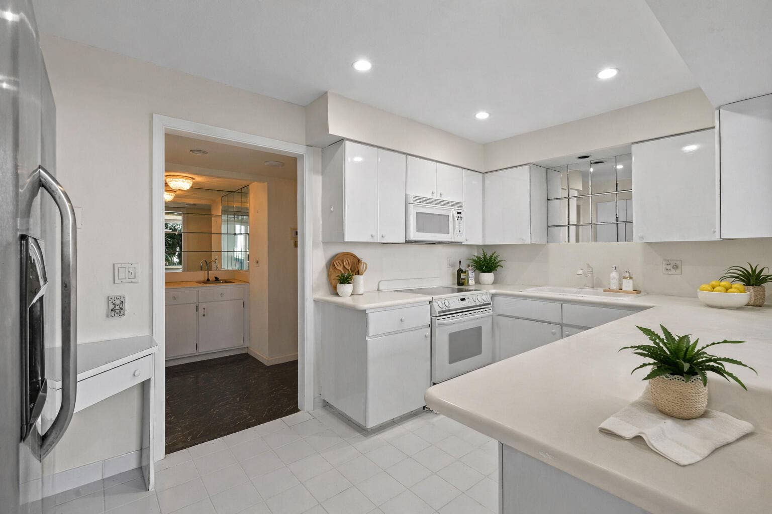108 Lakeshore Drive, #140, North Palm Beach, FL 33408 Virtually Staged