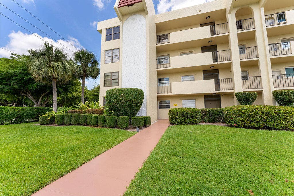 23247 Barwood Lane, #101, Boca Raton, FL 33428