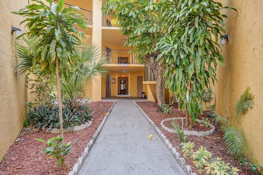 Property photo for 4364 NW 9th Avenue, #16-3d, Deerfield Beach, FL