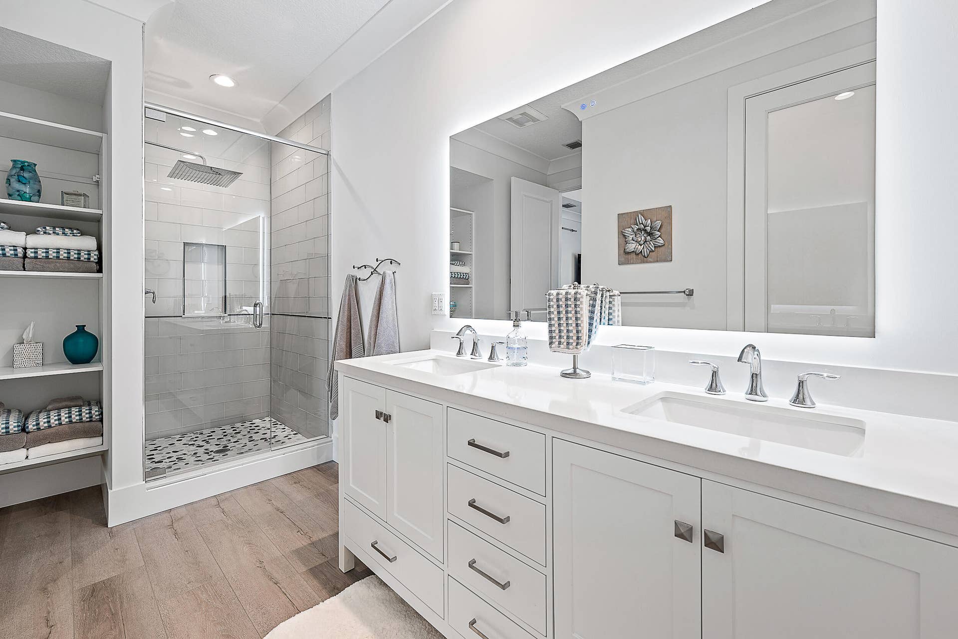2177 Radnor Court, North Palm Beach, FL 33408 Guest Bathroom