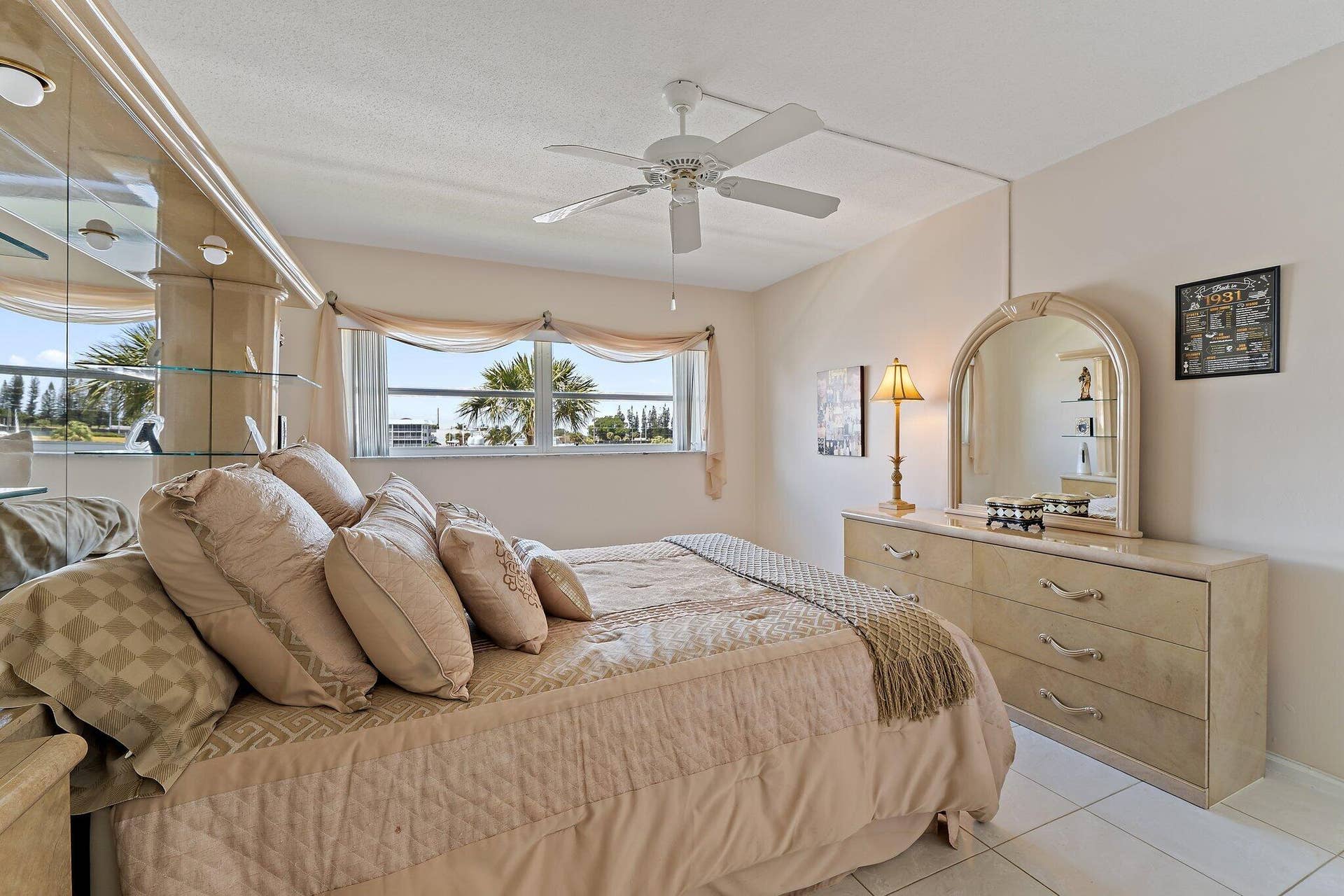 29 Yacht Club Drive, #302-D, North Palm Beach, FL 33408 Primary Bedroom