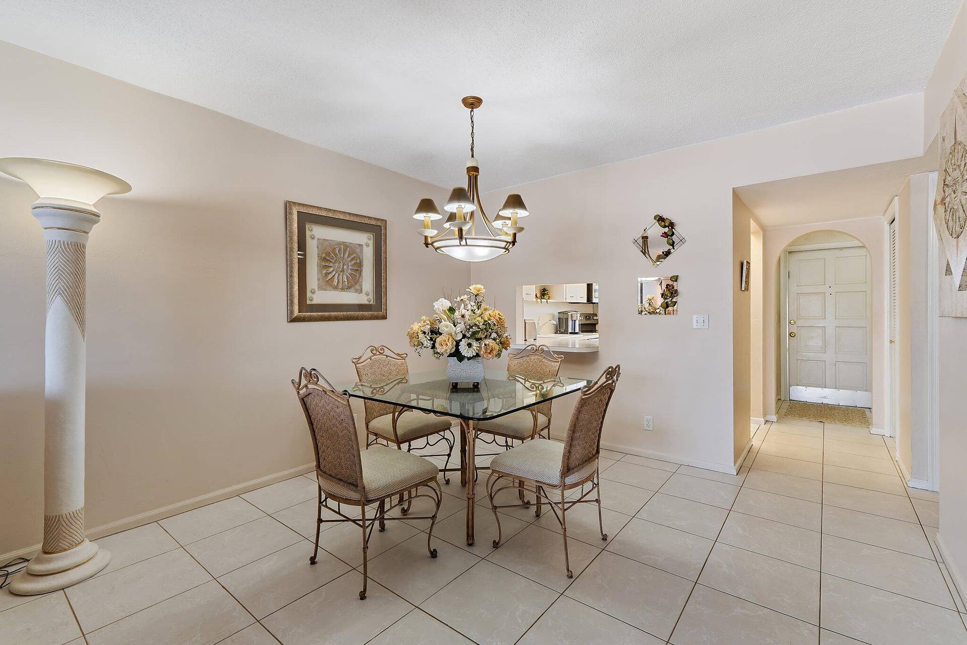 29 Yacht Club Drive, #302-D, North Palm Beach, FL 33408 Dining Room / Foyer