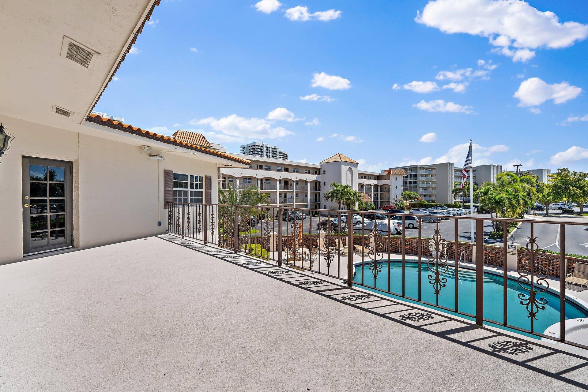 29 Yacht Club Drive, #302-D, North Palm Beach, FL 33408 Clubhouse View