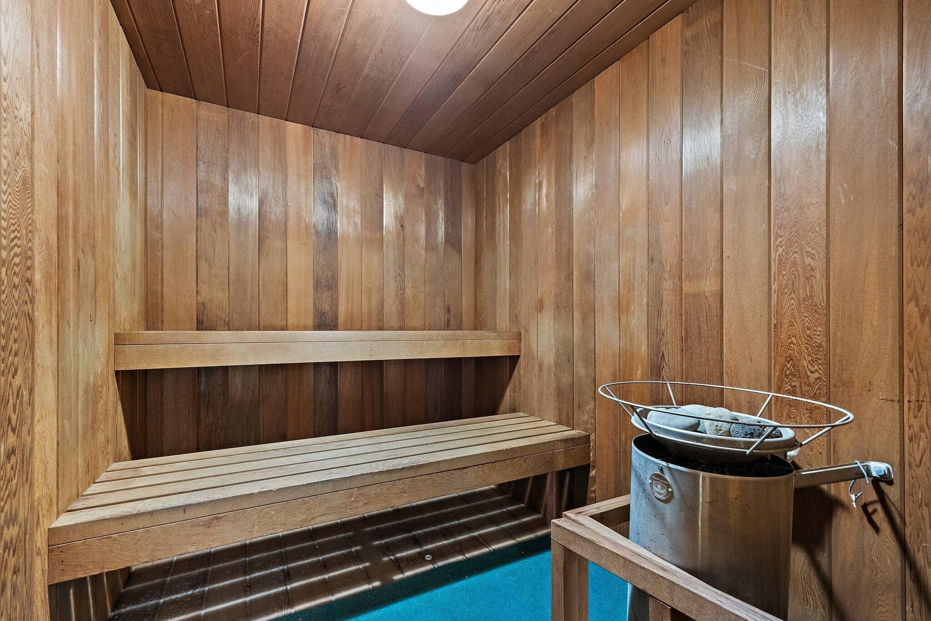 29 Yacht Club Drive, #302-D, North Palm Beach, FL 33408 Sauna
