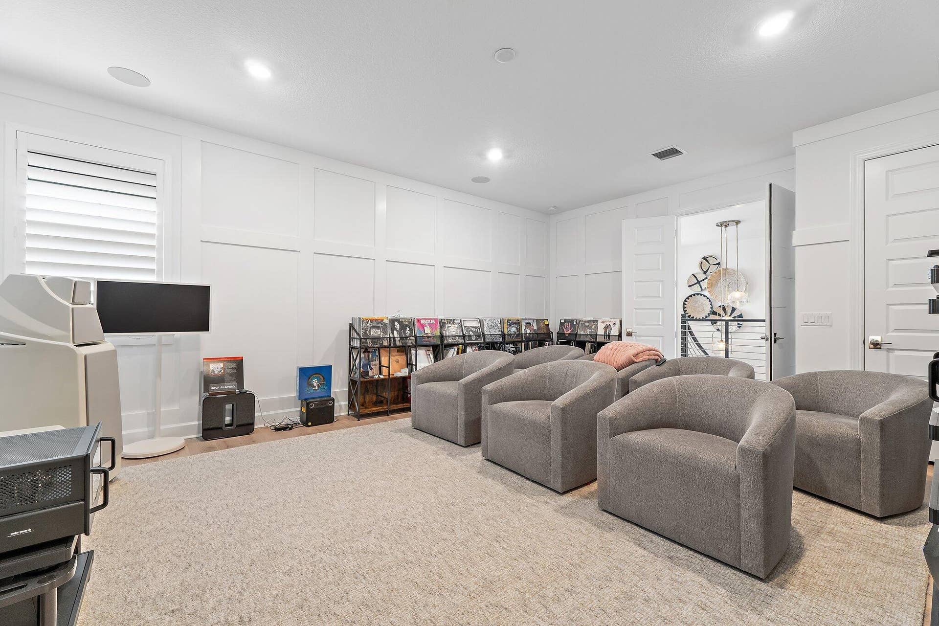 20065 SE Bridgewater Drive, Jupiter, FL 33458 Home Theater