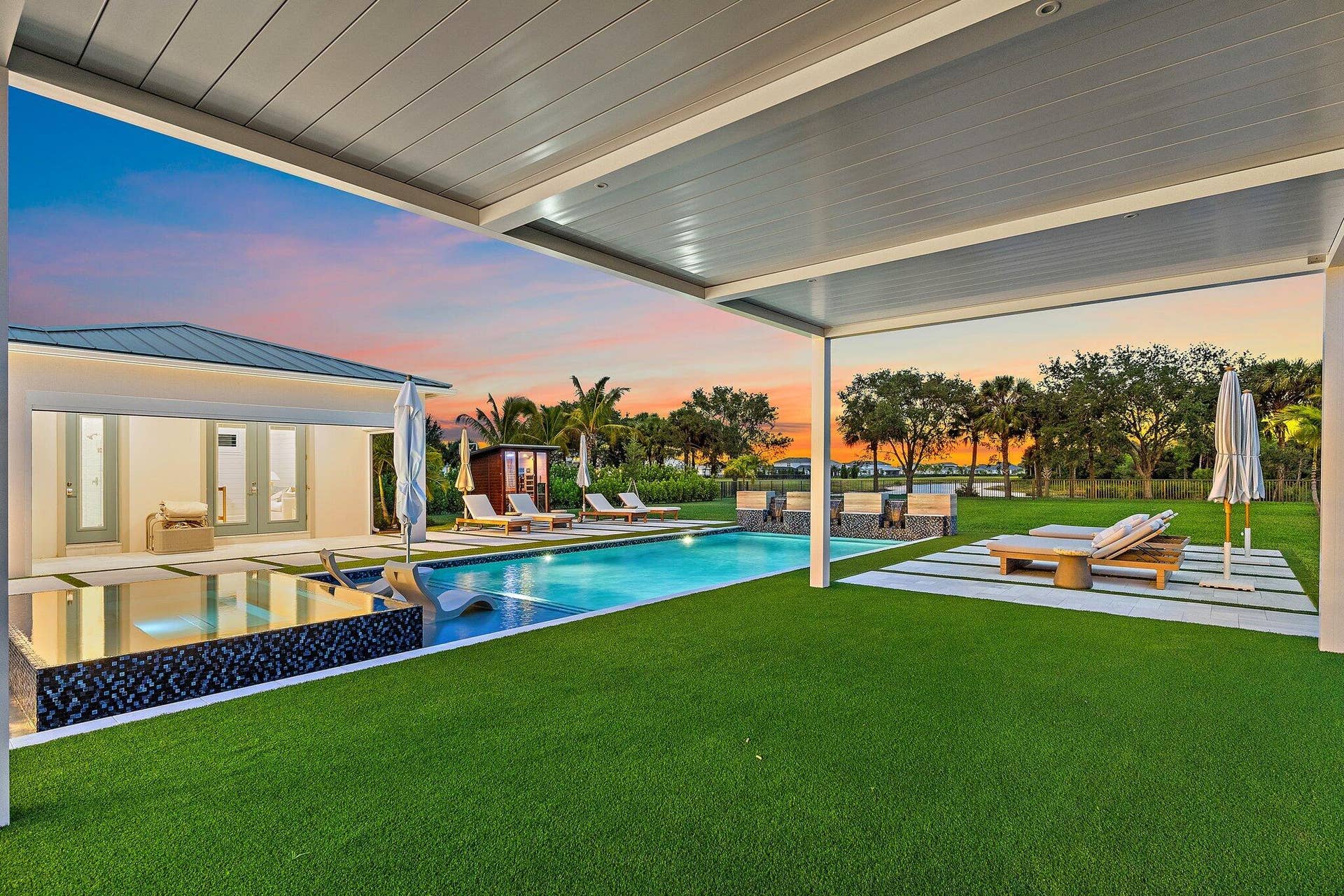 20065 SE Bridgewater Drive, Jupiter, FL 33458 Rear Lawn & Pool