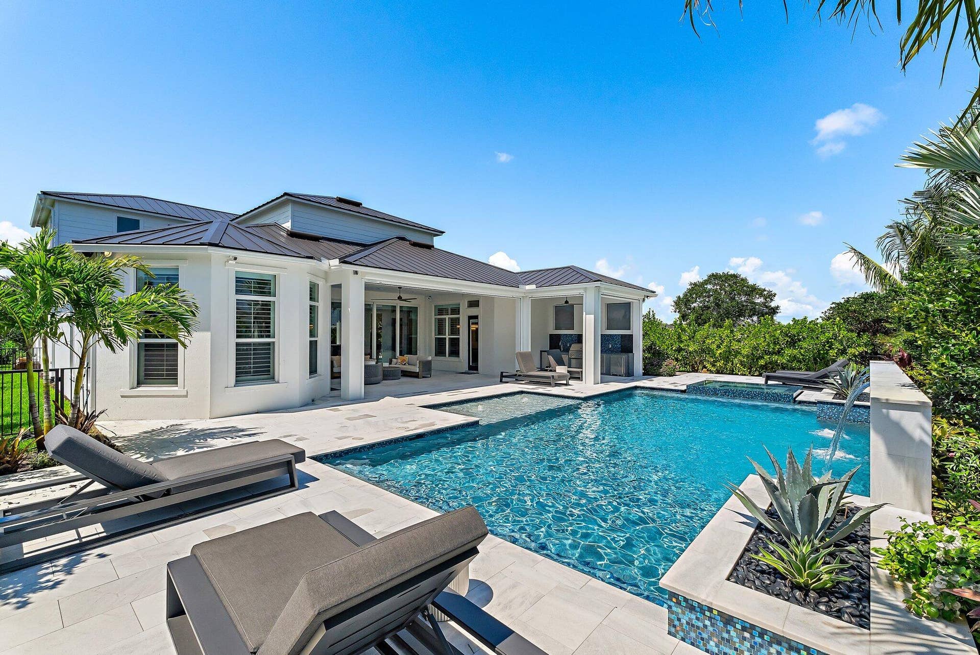 20049 SE Bridgewater Drive, Jupiter, FL 33458 Rear Elevation