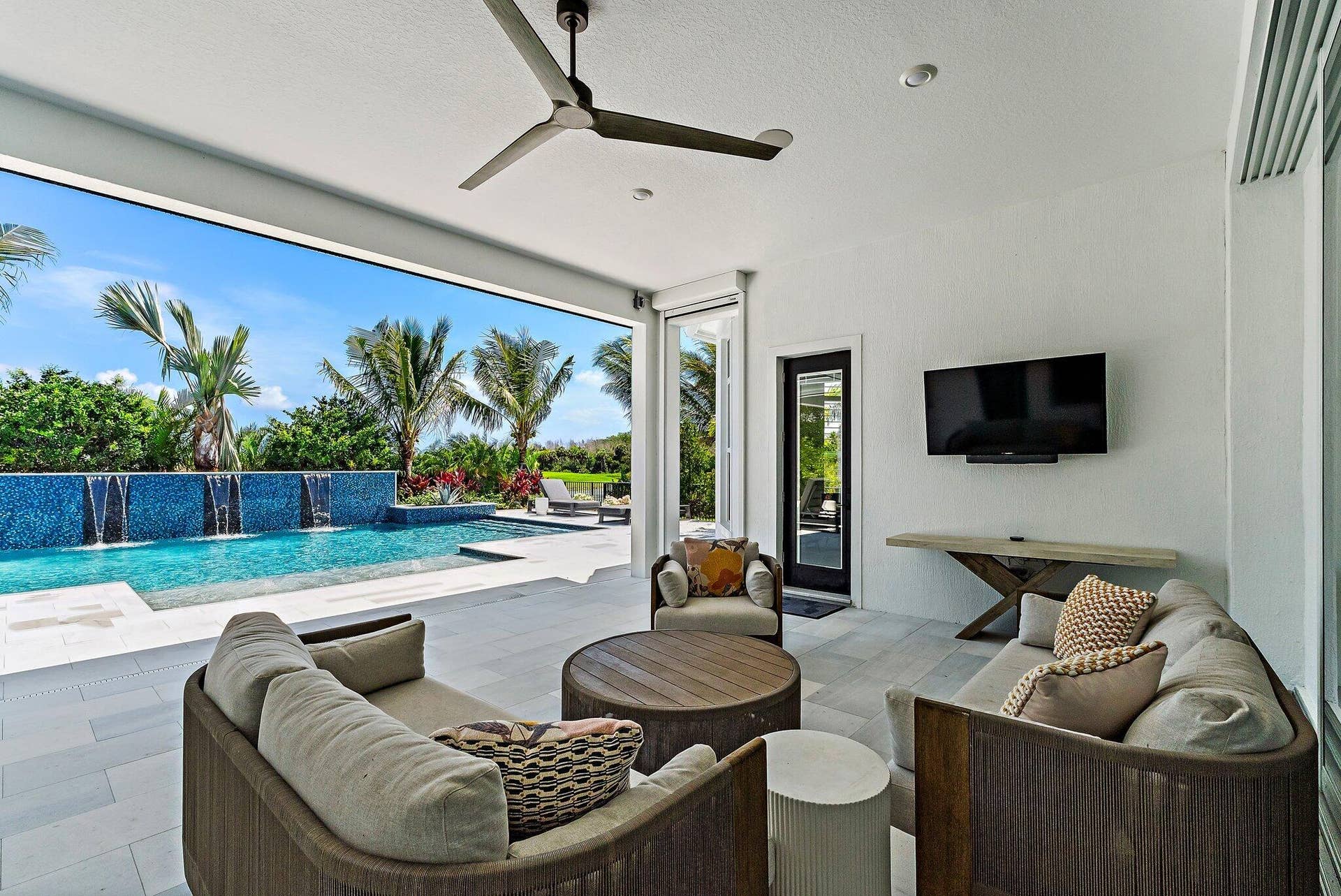 20049 SE Bridgewater Drive, Jupiter, FL 33458 Covered Patio