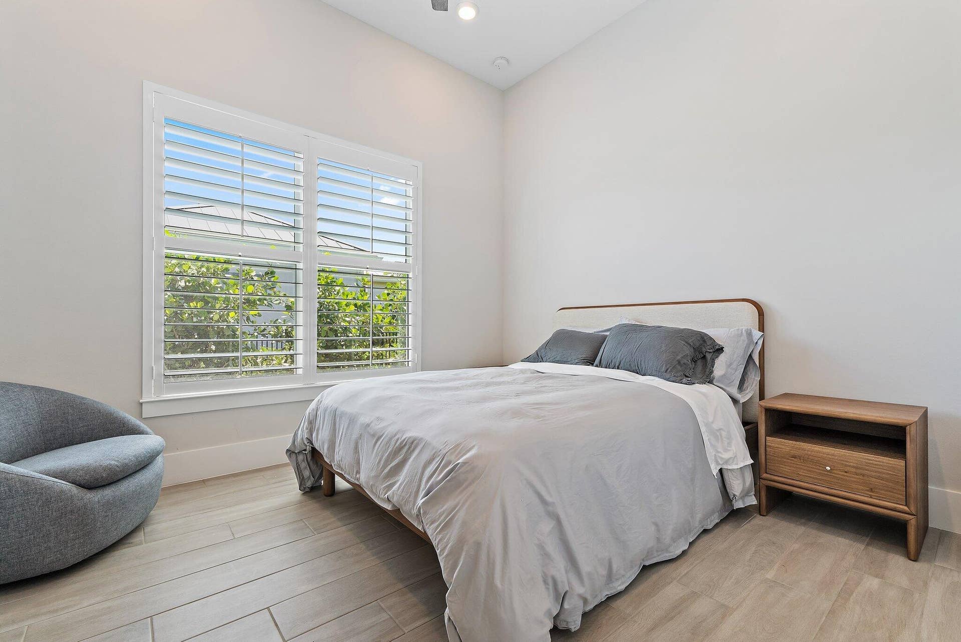 20049 SE Bridgewater Drive, Jupiter, FL 33458 1st FL Guest Bedroom