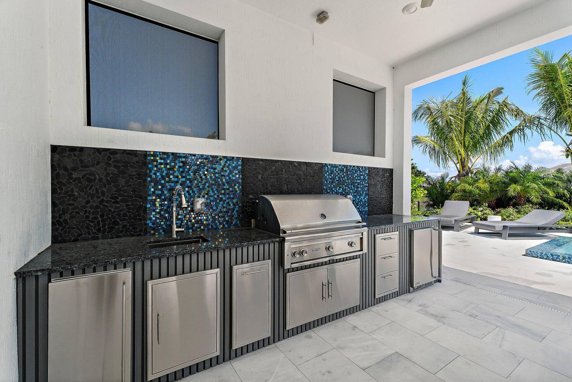 20049 SE Bridgewater Drive, Jupiter, FL 33458 Summer Kitchen