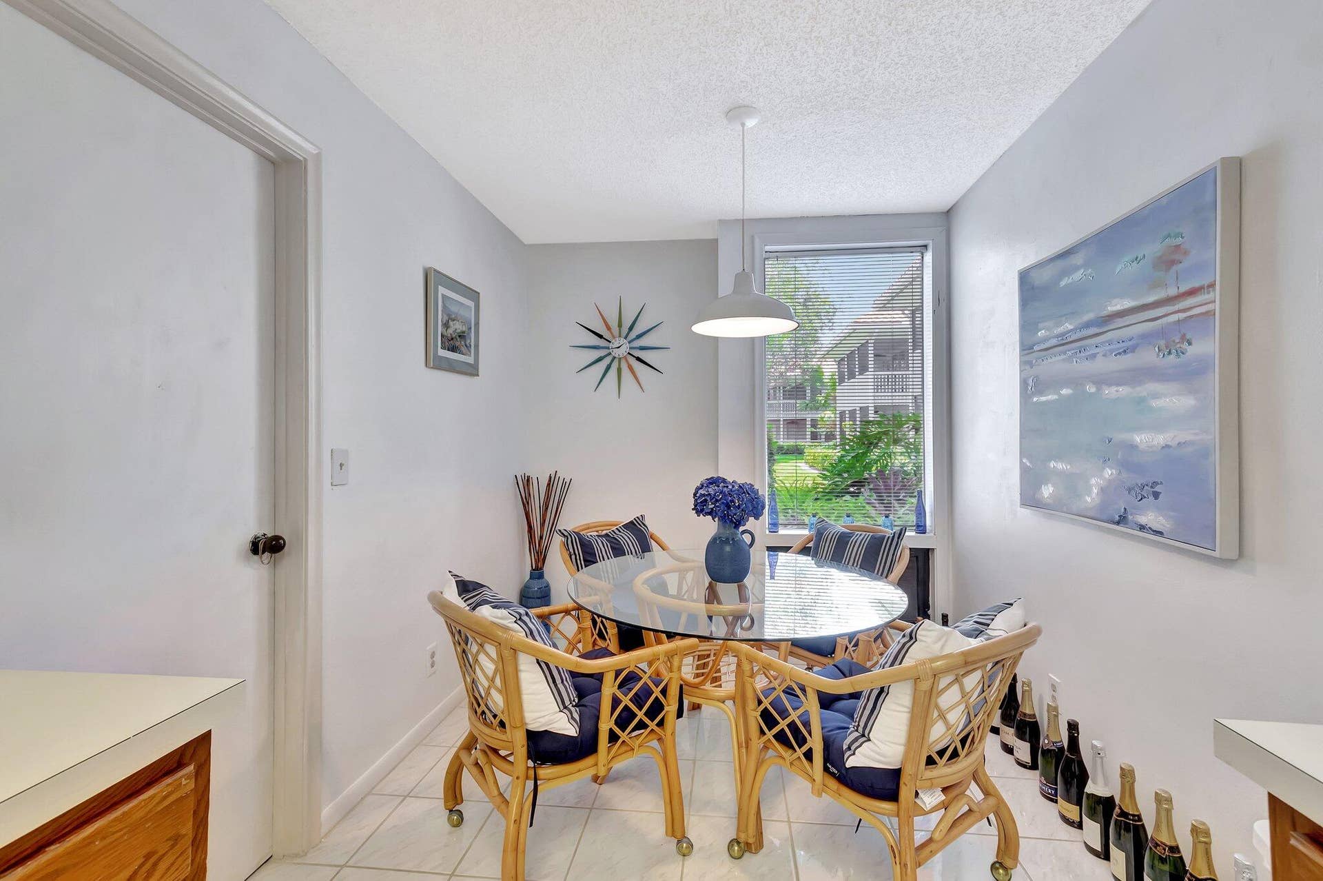 Breakfast Nook