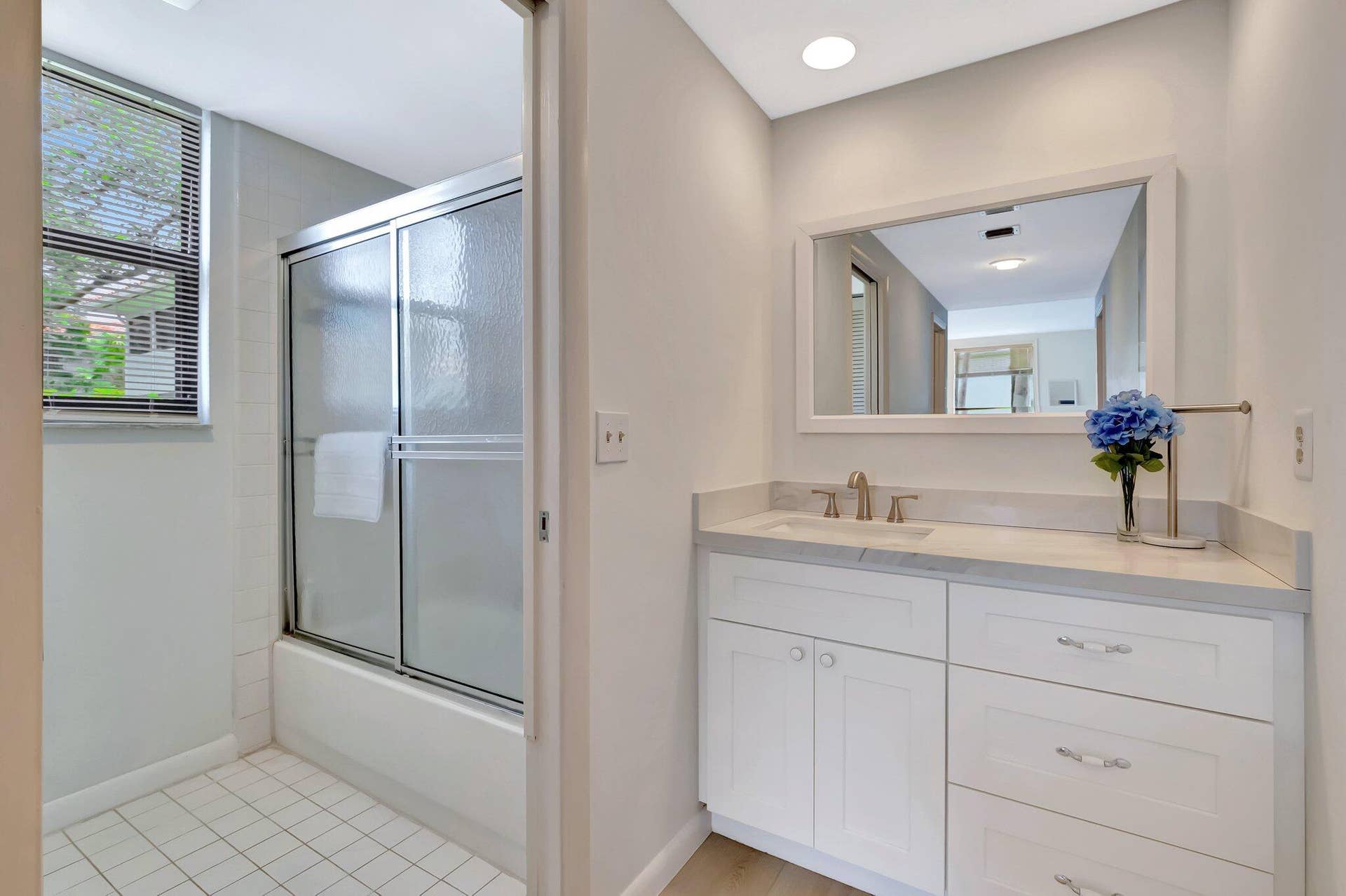 Primary bath