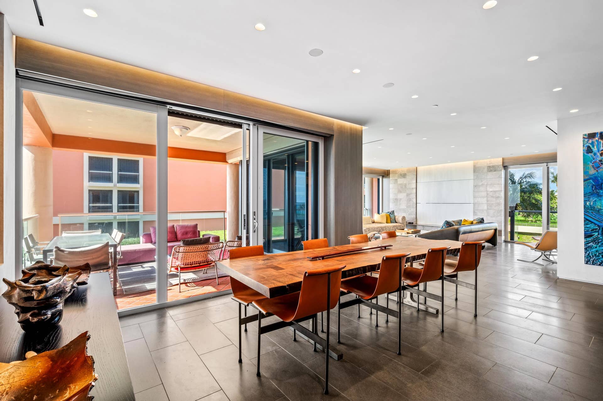 2 N Breakers Row, #N25, Palm Beach, FL 33480 mls_DINING_ANGLE_LOOKING_IN_DT