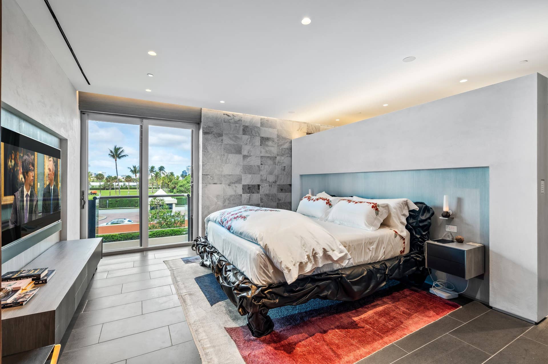 2 N Breakers Row, #N25, Palm Beach, FL 33480 mls_PRIMARY_BEDROOM_LOOKING_OUT_2_DT