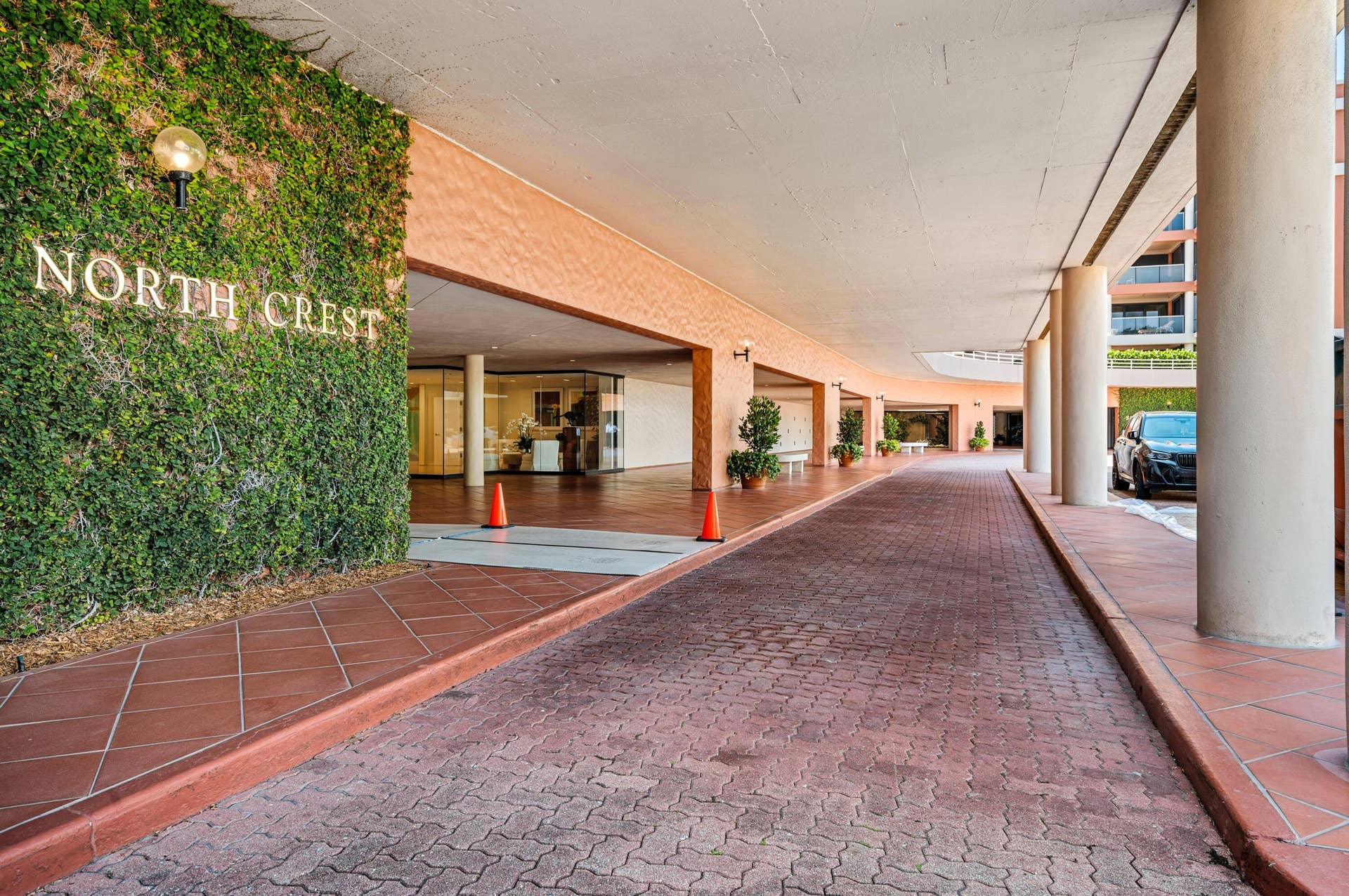 2 N Breakers Row, #N25, Palm Beach, FL 33480 mls_VALET_DETAIL_DT