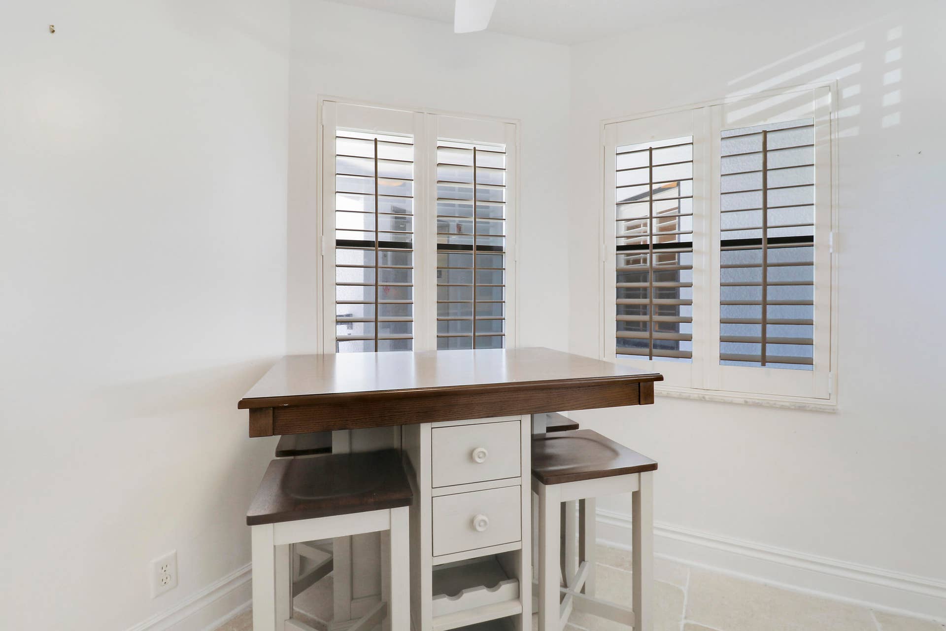Breakfast Nook