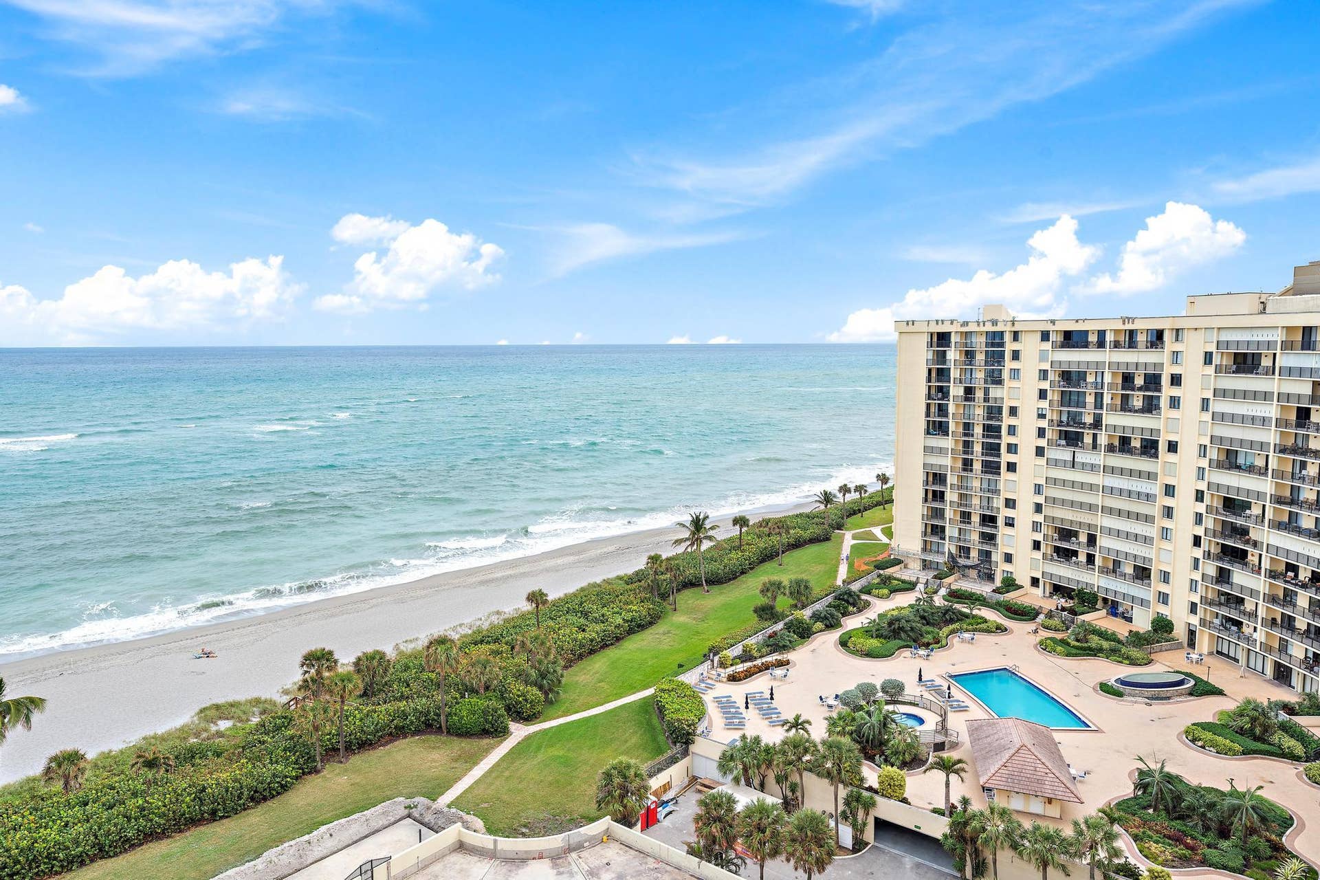 400 Ocean Trail Way10