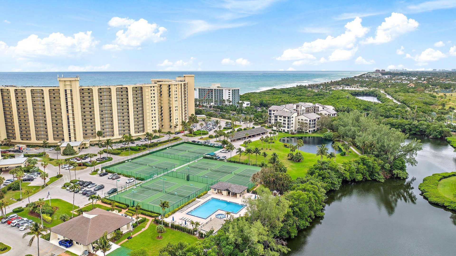 400 Ocean Trail Way2